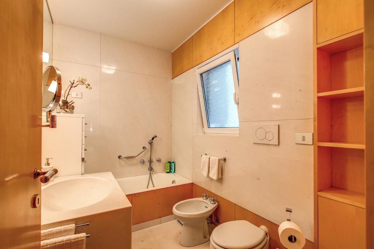 Terrazza Piccolomini: Elegant Apartment Stunning View Over Rome/St Peter'S Dome Exteriör bild