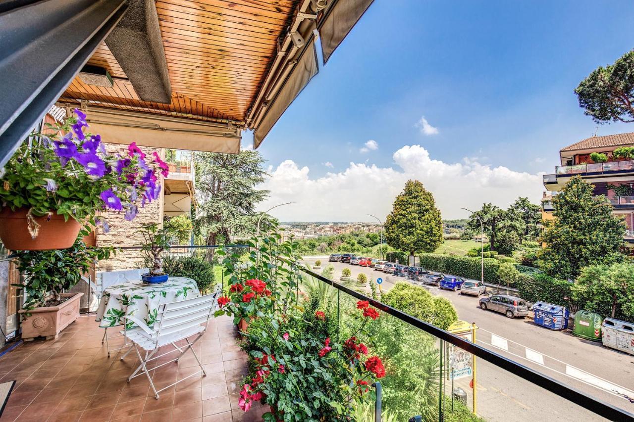 Terrazza Piccolomini: Elegant Apartment Stunning View Over Rome/St Peter'S Dome Exteriör bild