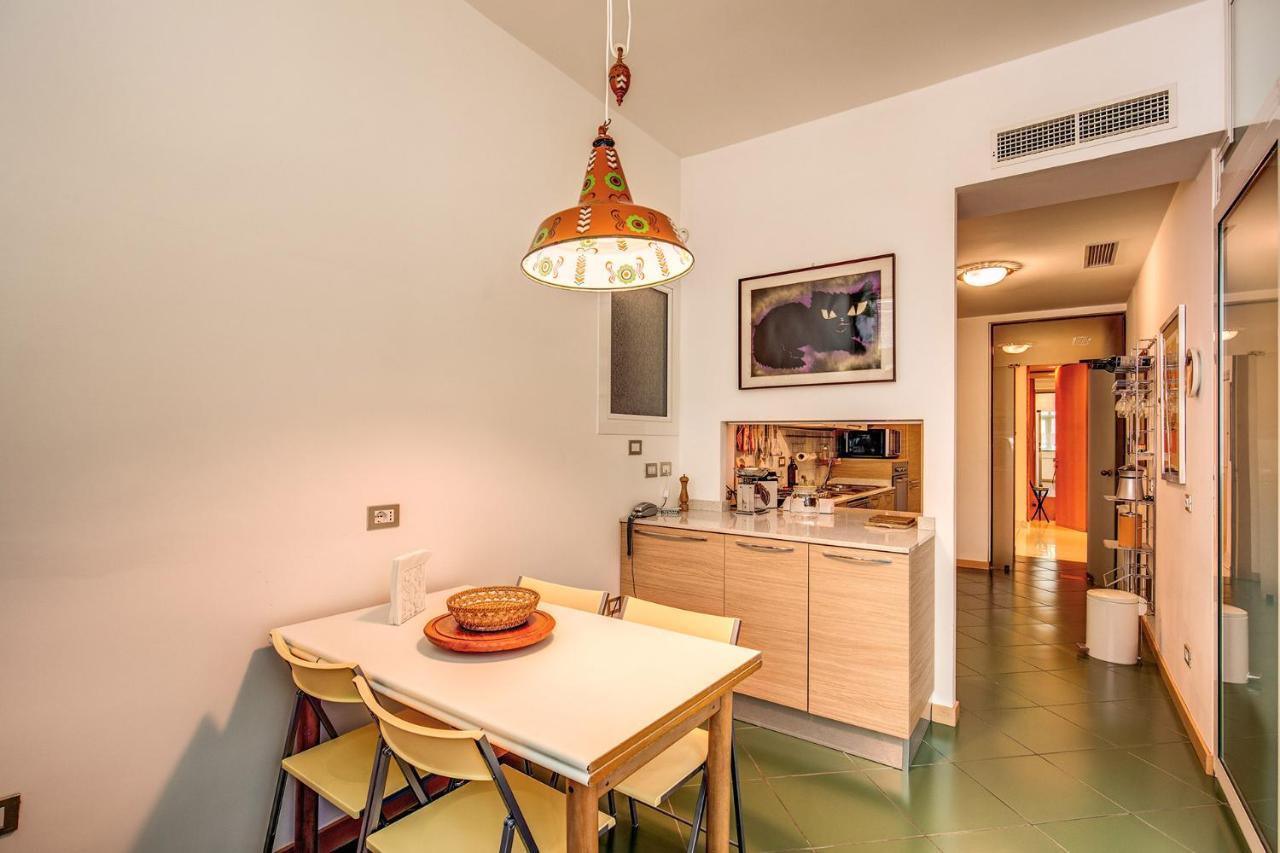 Terrazza Piccolomini: Elegant Apartment Stunning View Over Rome/St Peter'S Dome Exteriör bild