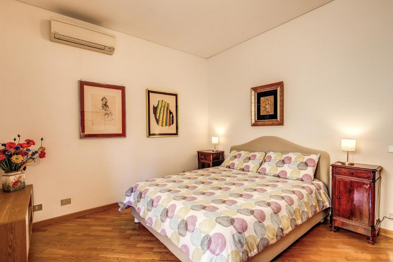 Terrazza Piccolomini: Elegant Apartment Stunning View Over Rome/St Peter'S Dome Exteriör bild